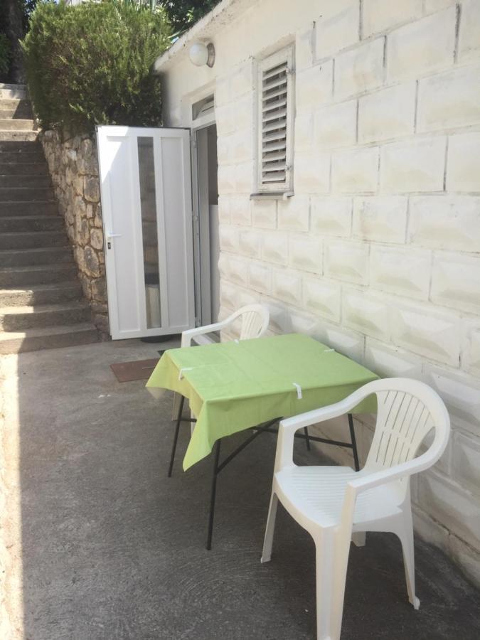 Apartment Perla - 150M From The Sea Novi Vinodolski Exterior foto